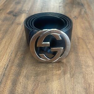 AUTHENTIC BLACK LEATHER GUCCI BELT
